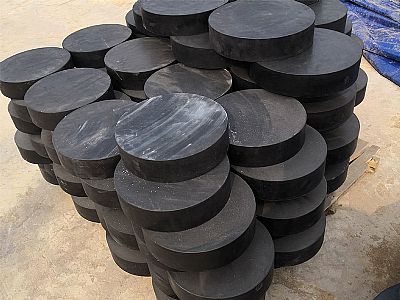 江陵县板式橡胶支座由若干层橡胶片与薄钢板经加压硫化